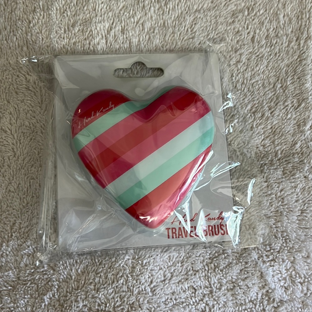 Head Kandy Heart Brush Rare No Longer Produced BNWOT Retired & Discontinued